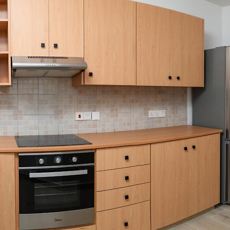 Ollies 3 Bedroom Apartment Lárnaka Eksteriør bilde